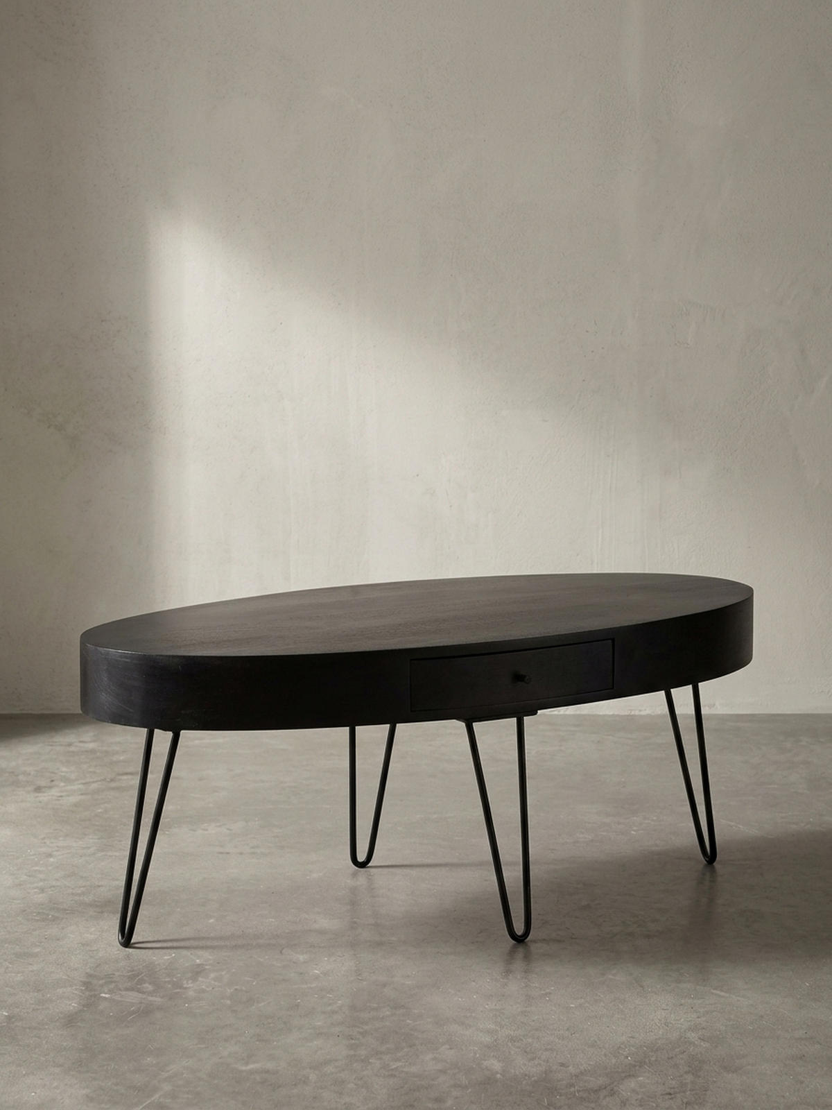 COUCHTISCH in Mango-Massivholz und Metall, 100x50x40 cm, Oval, mit Schublade, Stauraum und Haarnadelbeinen - Schwarz, Holz/Metall (50/100/40cm) - KADIMA DESIGN