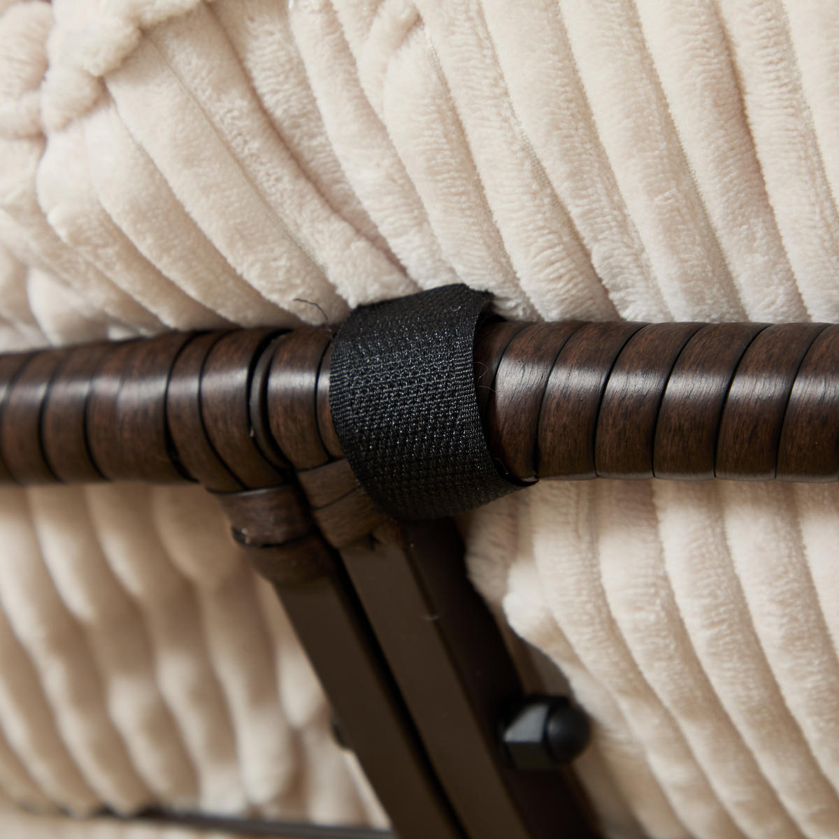 GARTEN-RELAXSESSEL Papasansessel, 360° drehbar,Rattan, Weiß - Weiß, Metall (60/67/92cm) - LVHOM