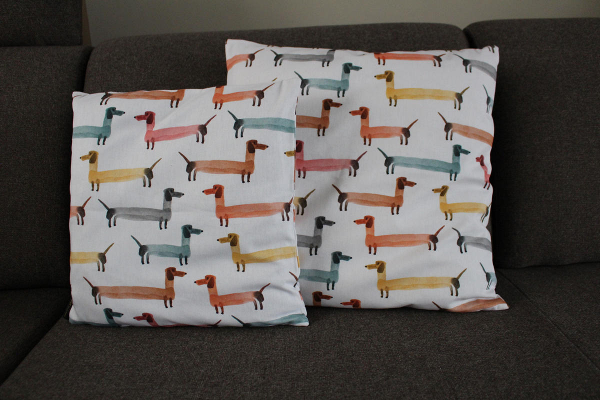 KISSENHÜLLE KLEINE DACKEL BUNT - Multicolor, Textil (50/50cm) - Yve! decoration