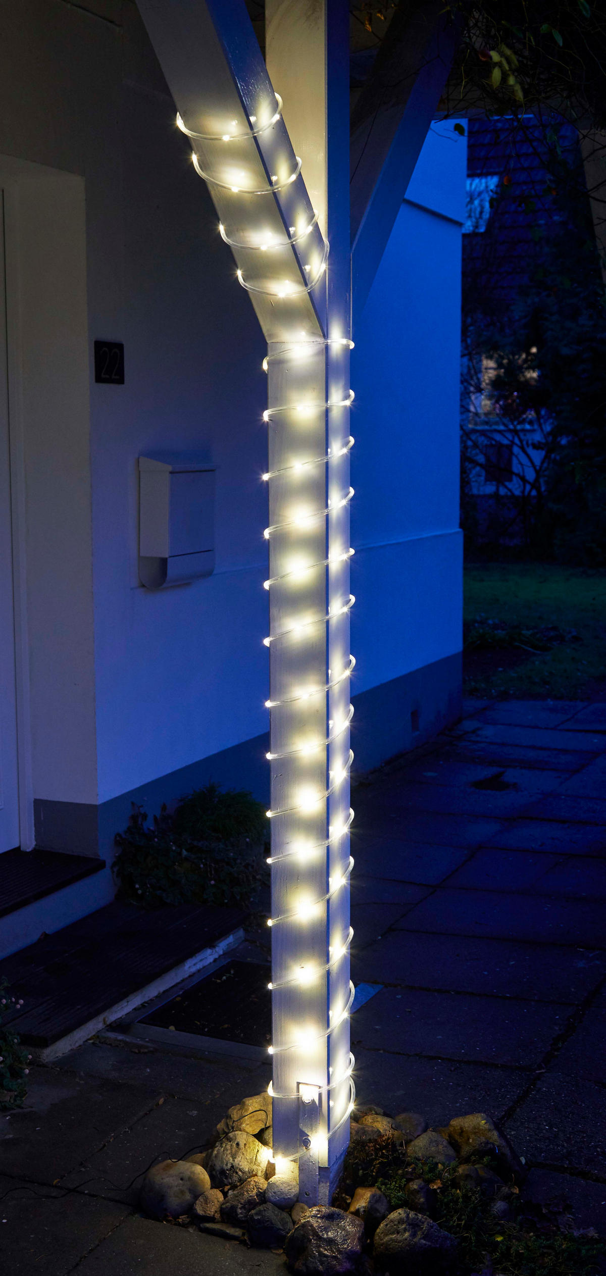 LED-LICHTERSCHLAUCH - Solar mit 100 warmweißen LEDs und Dämmerungsautomatik für Terrasse und Balkon, 7,5 m - Weiß, Kunststoff (2.2cm) - Northpoint