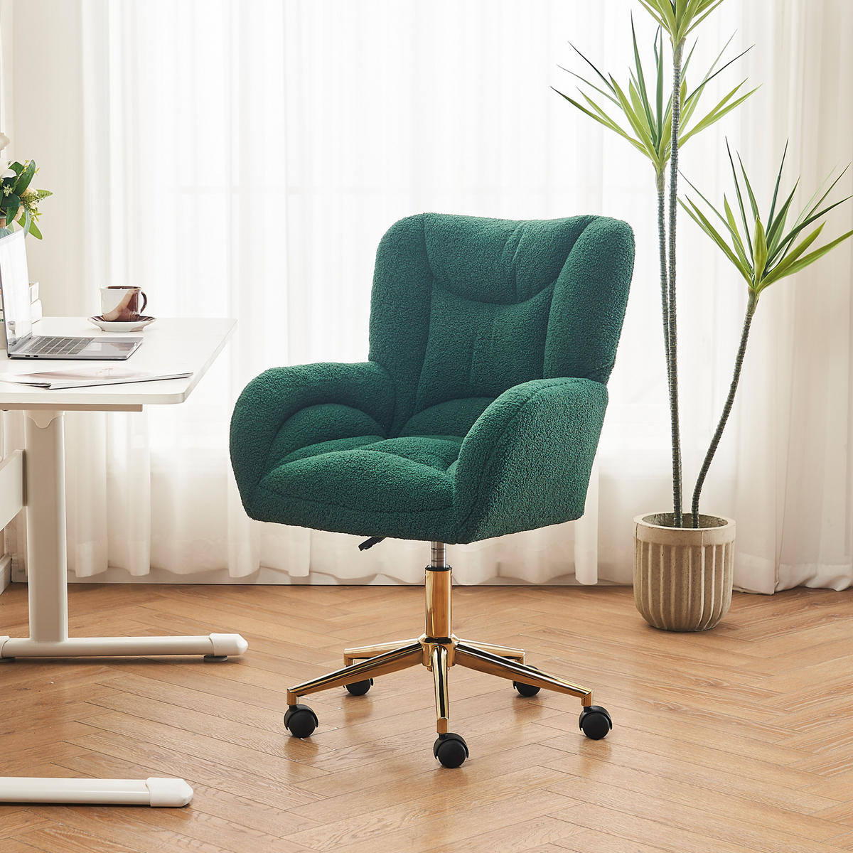 DREHSTUHL Teddy-Stoff mit höhenverstellbarem Sitz 64/62/92.5 cm Grün - Grün, Textil (62/92.5/64cm) - Redom