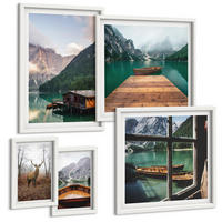 BILDER SET 5er Set - 50x50 cm & 20x30 cm & 40x60 cm Weißer Rahmen - Berglandschaften, Ferienhäuser, Boote - Weiß, Kunststoff (40/60cm) - TULUP