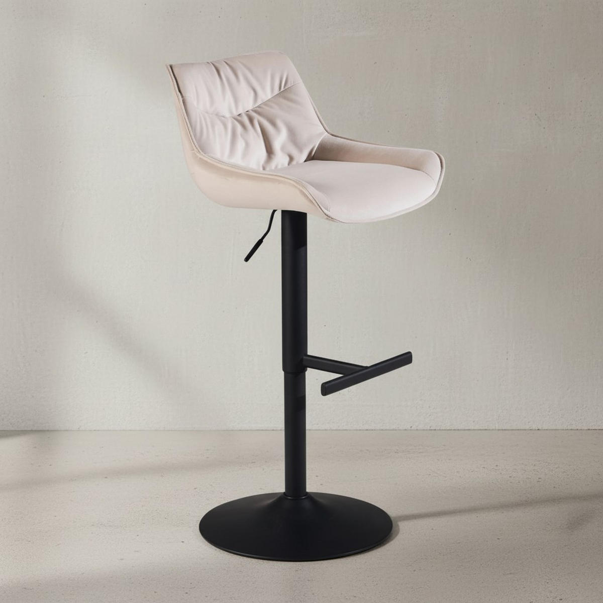 BARHOCKER Samt Lehne Höhenverstellbar Trompetenfuß Gepolstert, Beige 45x55x106 cm - Beige/Schwarz, Textil/Metall (45/106/55cm) - KADIMA DESIGN
