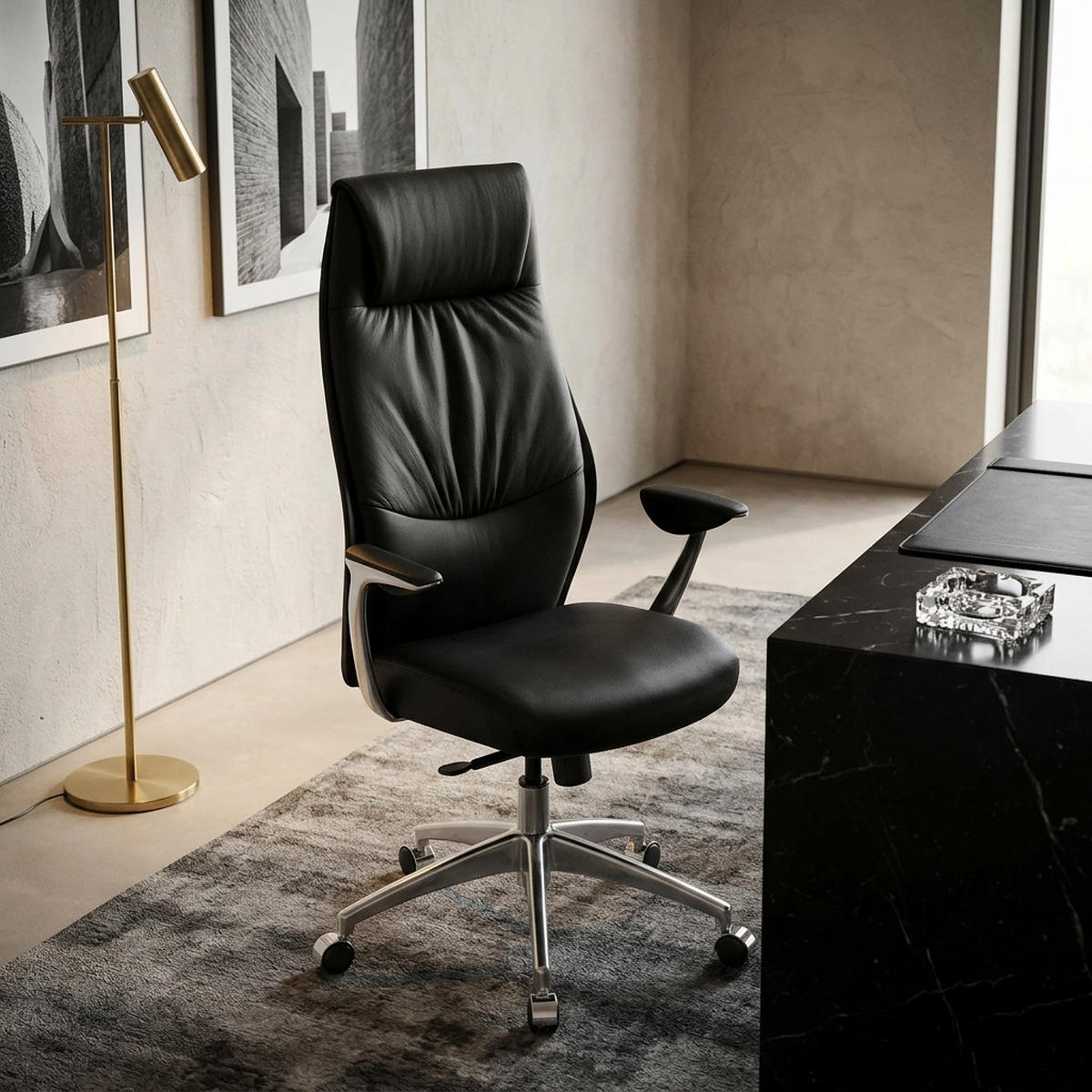 CHEFSESSEL Echtleder mit 3-Stufen-Synchronmechanik und Aluminiumfußkreuz TEMZA, Schwarz 67x58x125 cm - Silberfarben/Schwarz, Leder/Metall (67/125/58cm) - KADIMA DESIGN