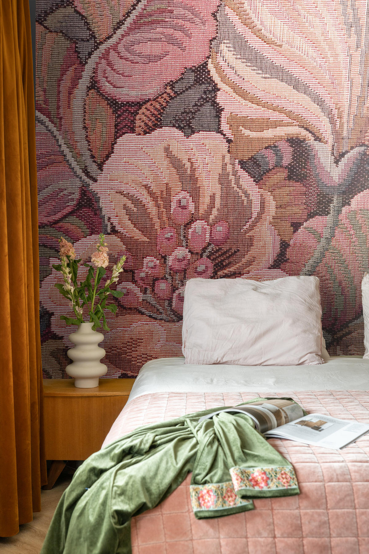 FOTOTAPETE gesticktes Blumenmuster 186 x 279 cm - Pink, Papier (186/279cm) - ESTAhome