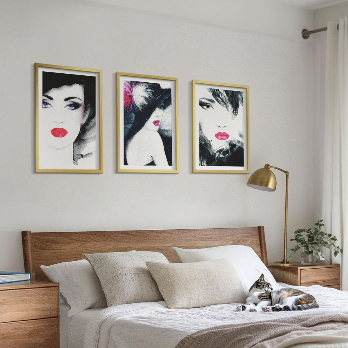 WANDBILDER 3er Set - 40x60 cm Goldrahmen - Porträts von Frauen mit Lippen - Goldfarben, Kunststoff (40/60cm) - ArtPrintCave