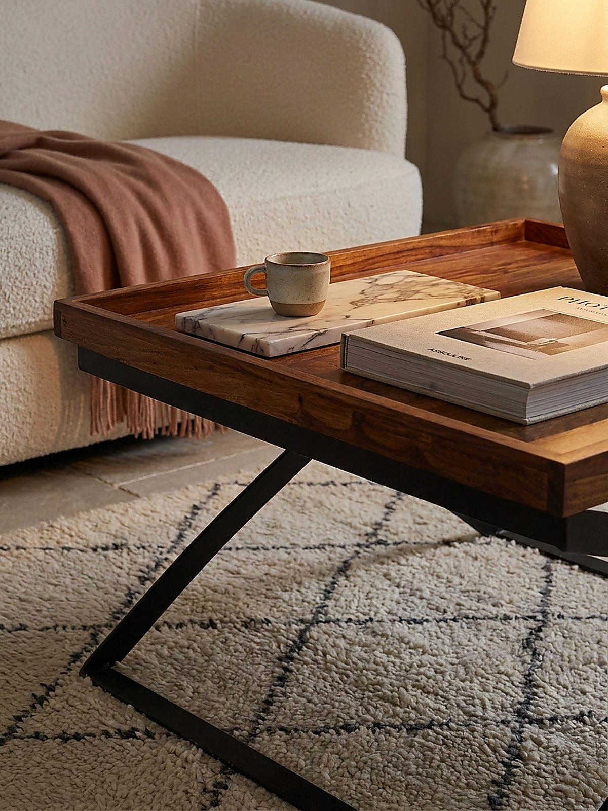COUCHTISCH Quadratisch, Sheesham Holz und Eisen, Industrial-Stil, Maße 63x39x63 cm - Schwarz/Braun, Holz/Metall (63/63/39cm) - KADIMA DESIGN