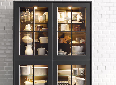 Novel Küchen Vera Vitrine Schwarz Weiß