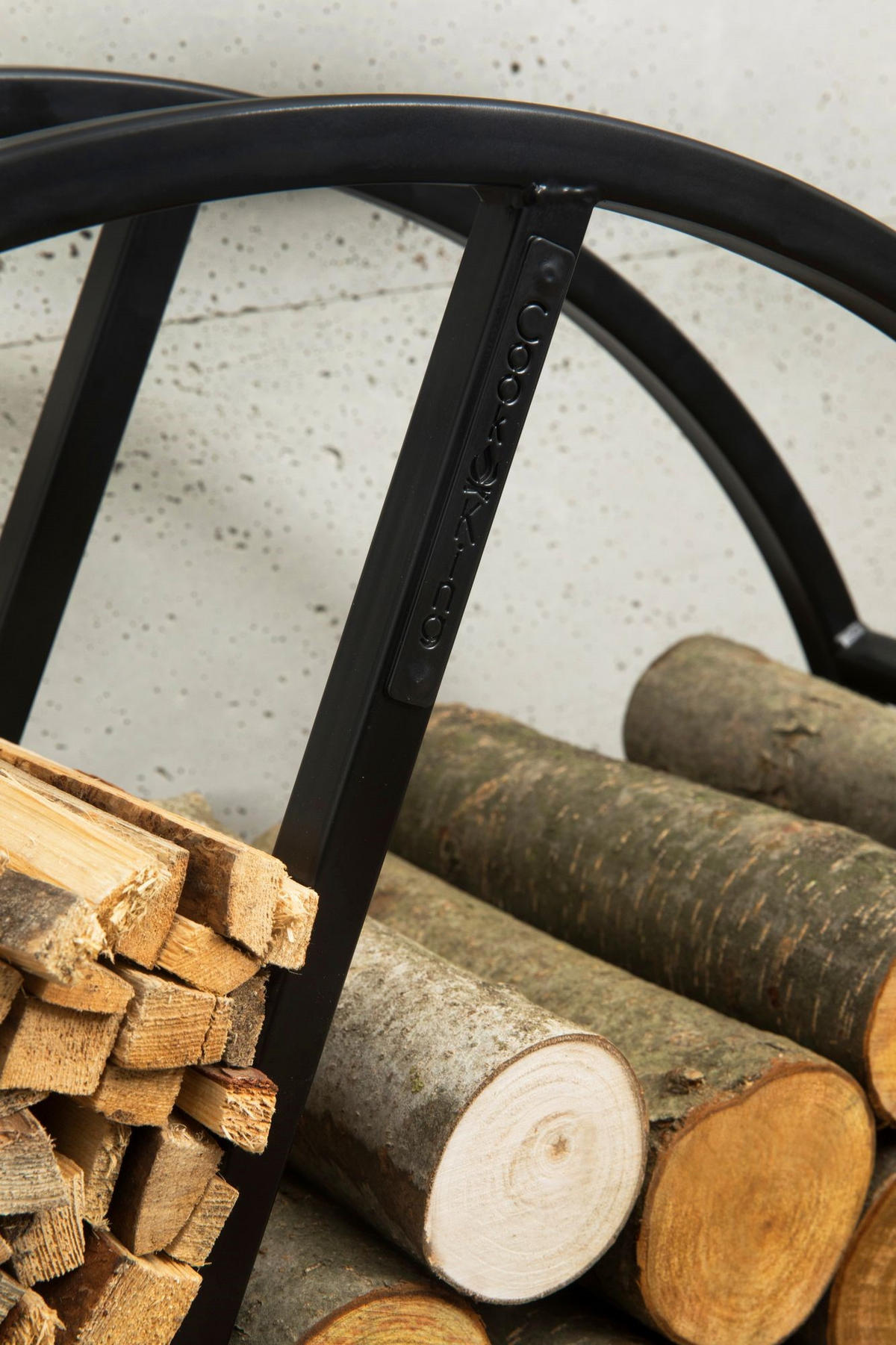 KAMINHOLZREGAL Kalifornien rund Stahl schwarz Ø 80 cm - Schwarz, Metall (80/80/25cm) - Mr. Deko