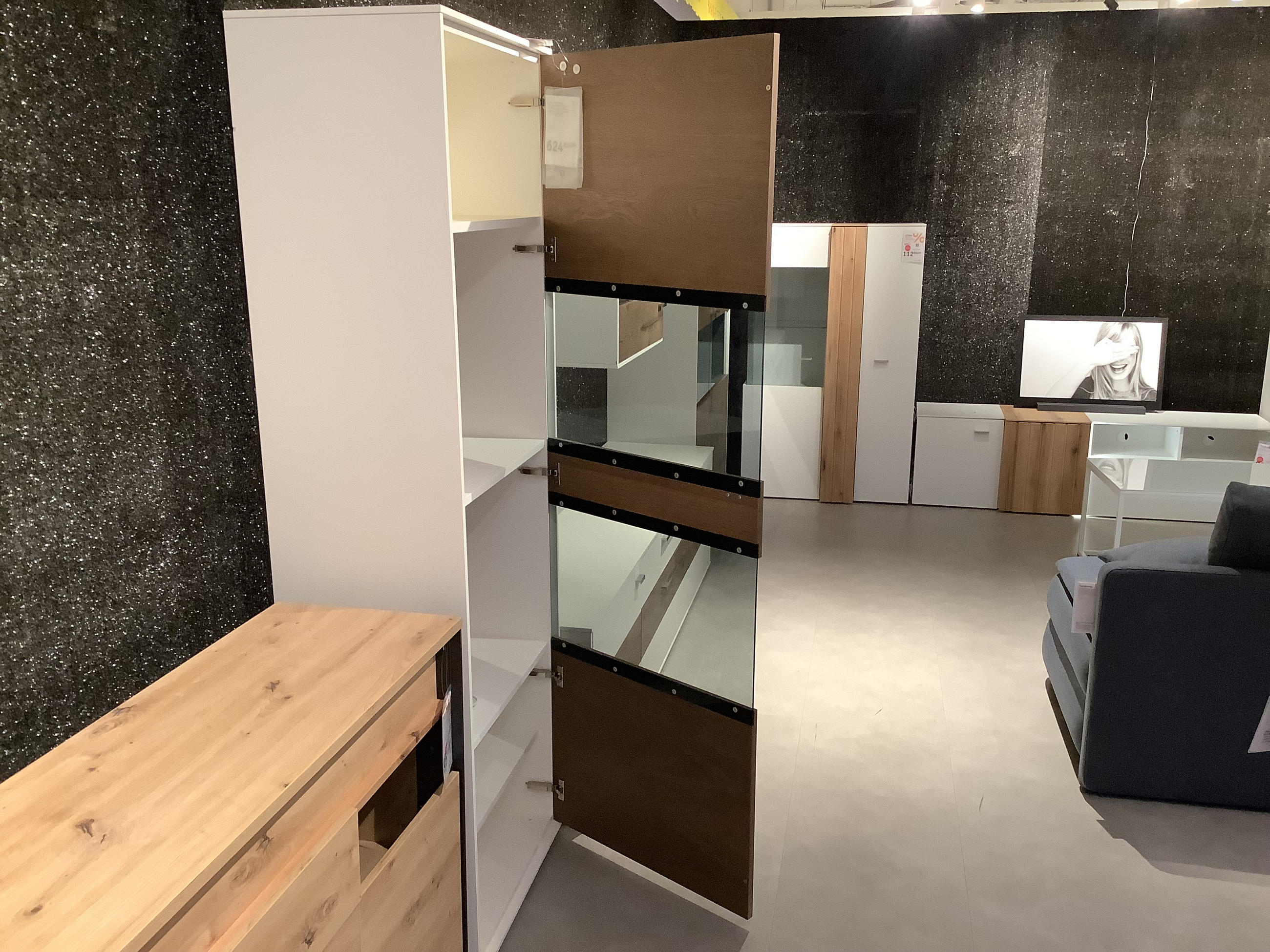 VITRIN MEDIA 700-BUDAÖRS OUTLET - Moderano