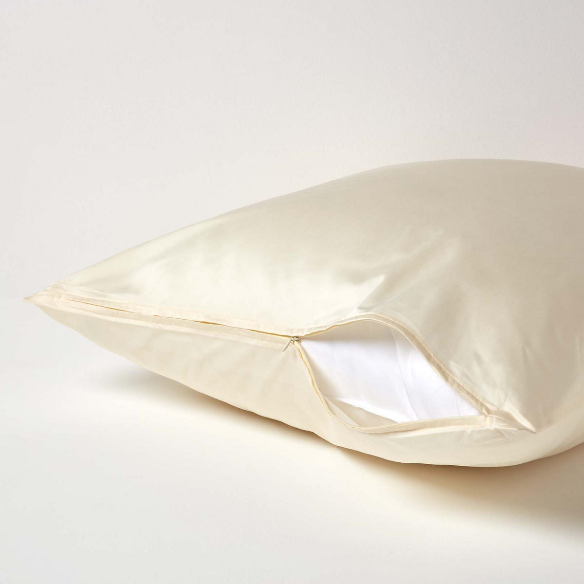 BIO-KISSENBEZUG Satin, Fadendichte 400 - Creme, Textil (80/80cm) - Homescapes