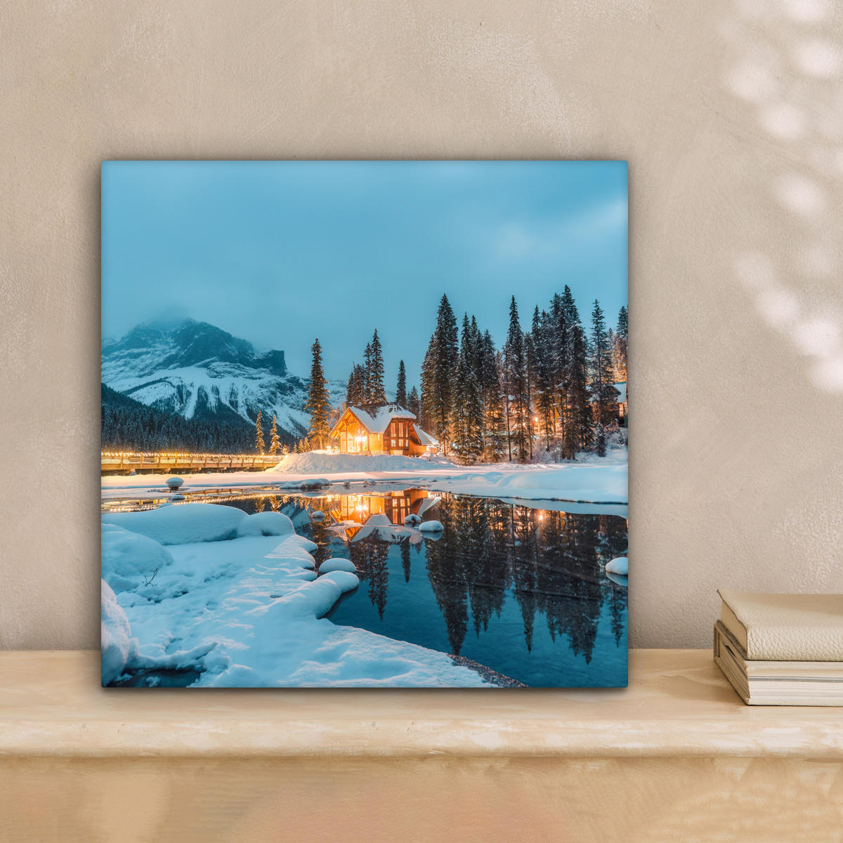 LEINWANDBILD Winterlandschaft - Natur - Haus - Berge - Schnee 20x20 cm - Hellblau, Textil (20/20cm) - MuchoWow