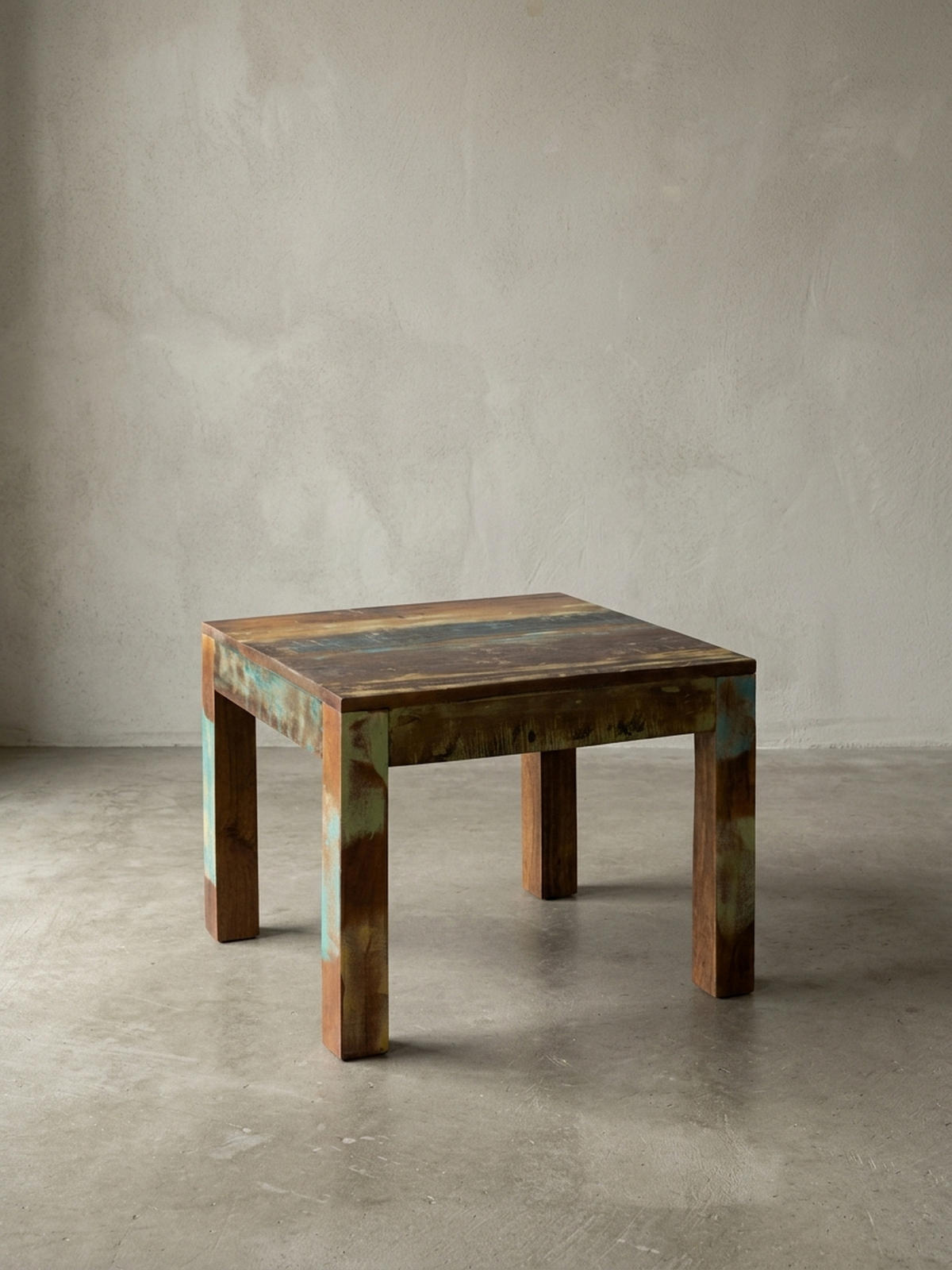 COUCHTISCH aus recyceltem Mango-Holz im Shabby-Chic Stil mit großer Tischplatte, Braun 60x60x47 cm - Braun, Holz (60/60/47cm) - KADIMA DESIGN