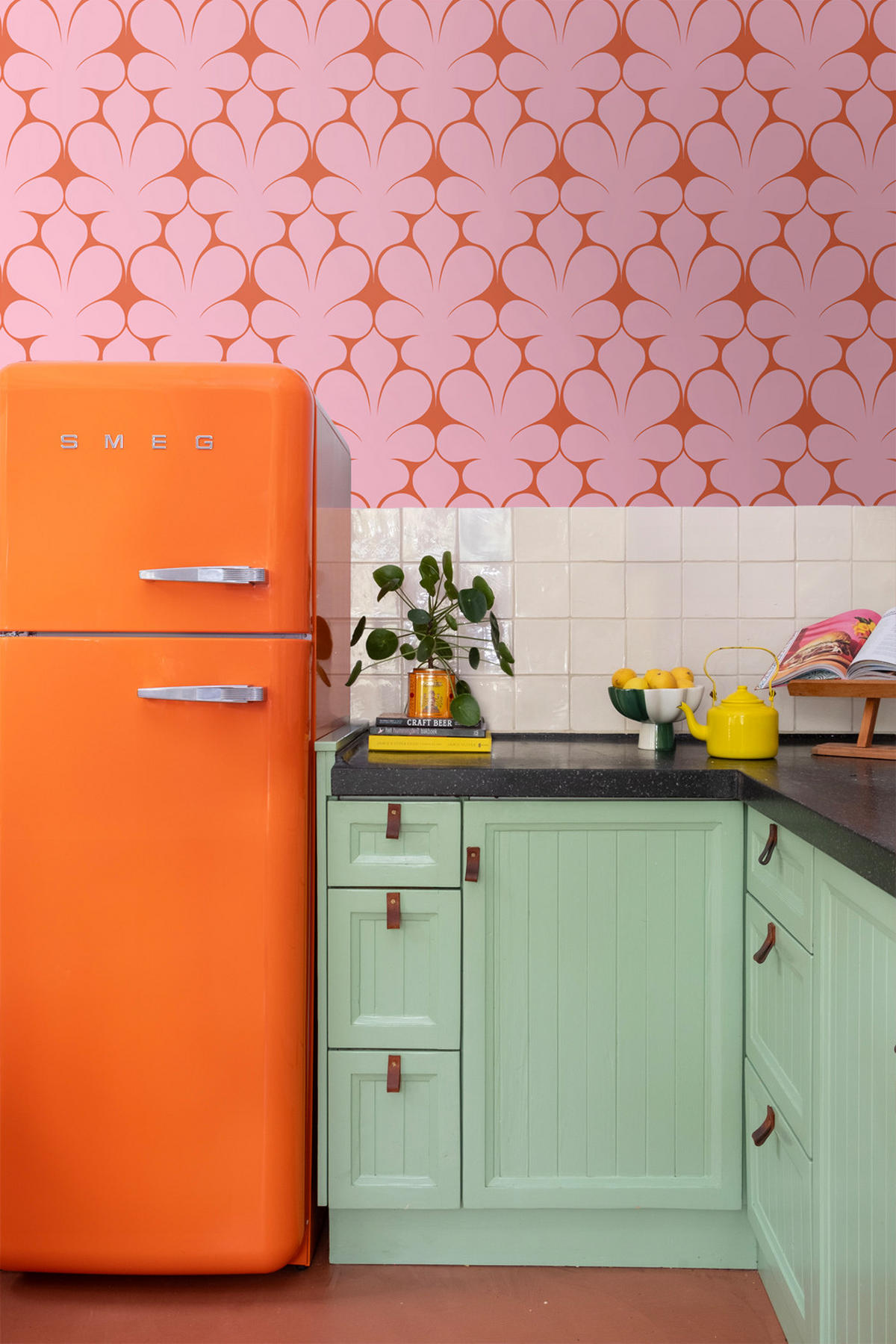 TAPETE Retro-Ornamente 50 x 900 cm - Pink, Papier (50/900cm) - ESTAhome