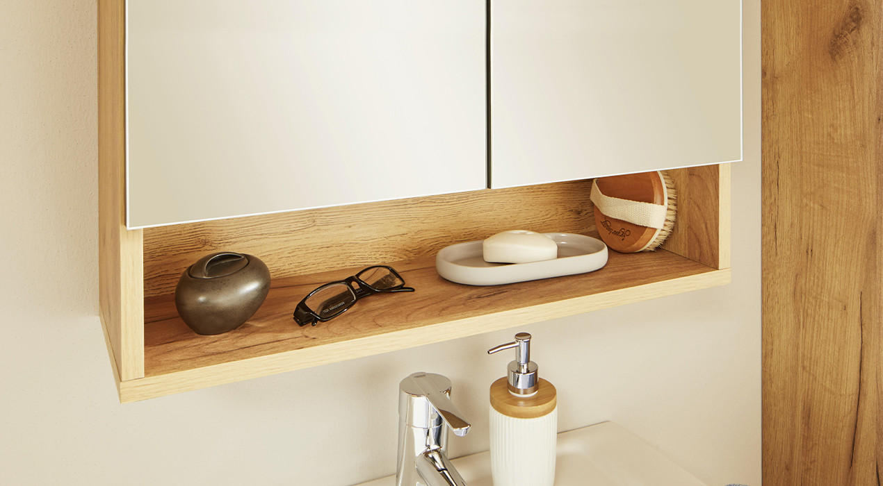 Spiegelschrank mit Holz