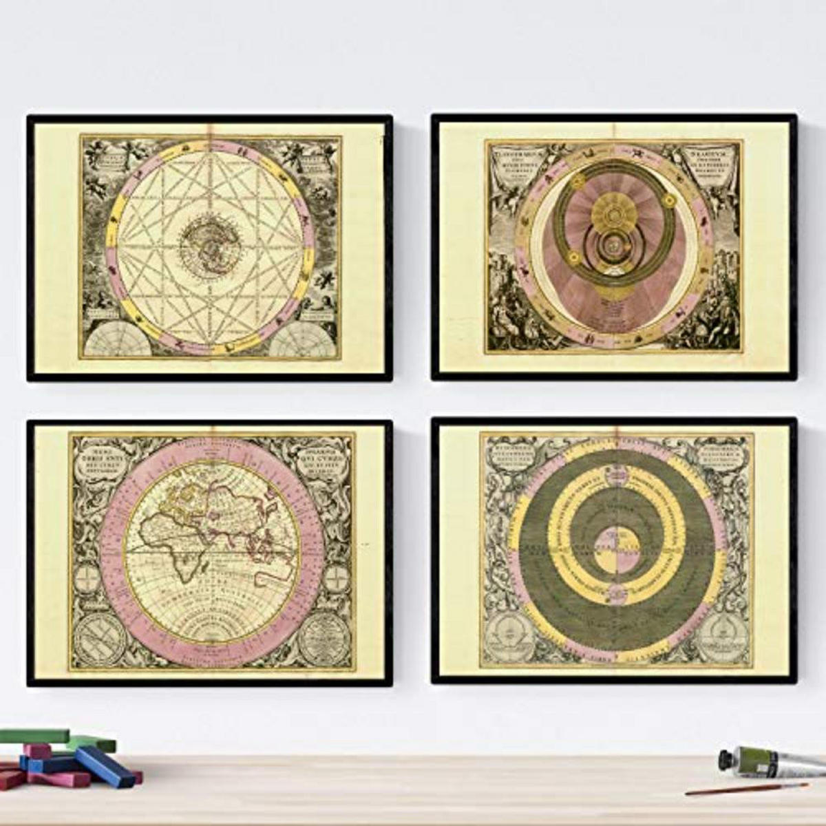 POSTER Set mit 4 alten astronomischen Karten A4 Schwarzer Rahmen - Schwarz, Papier (29.7/3cm) - Nacnic