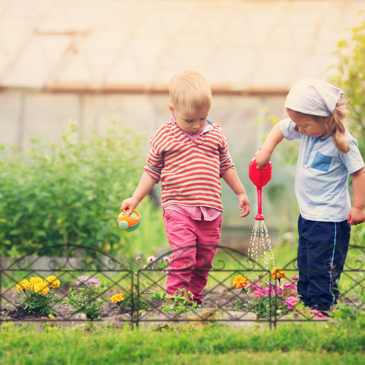 6XBEETZAUN - Schwarz, Metall (54.5/40/1cm) - Relaxdays