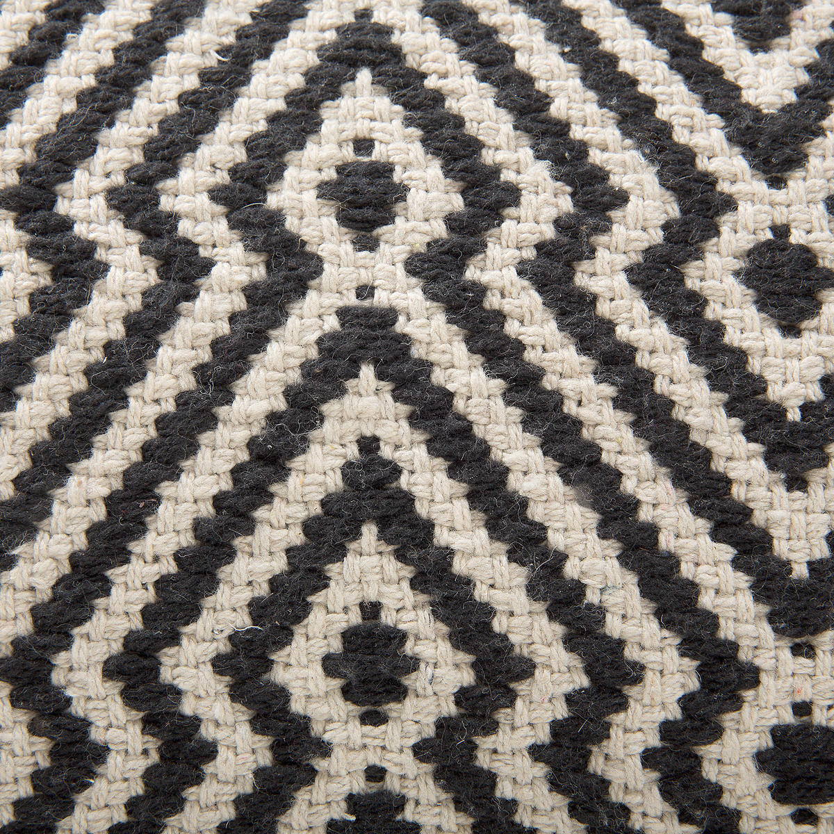 POUF Mukki 50/50/30 cm - Schwarz, Naturmaterialien/Textil (50/30/50cm) - Beliani