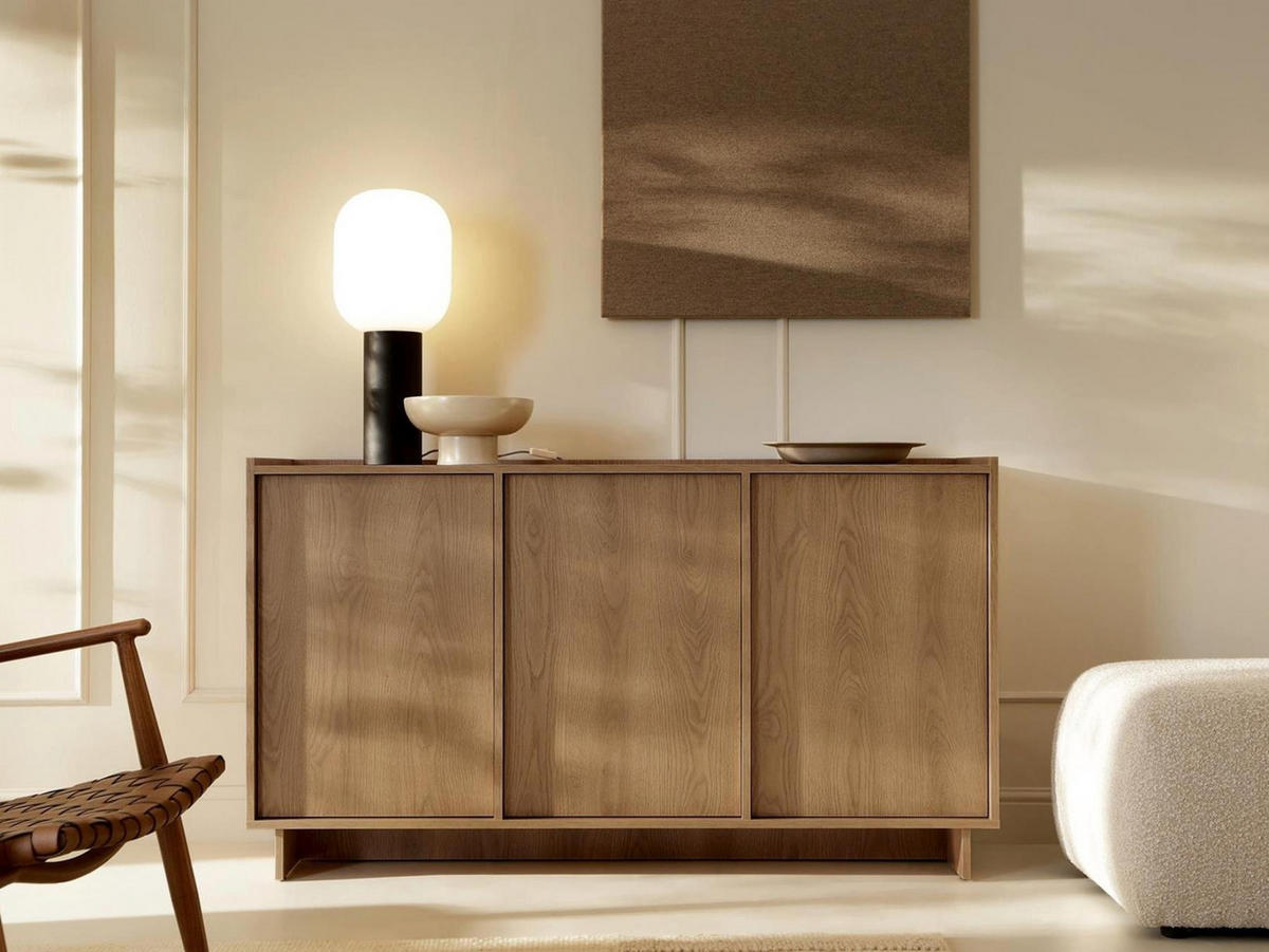 KOMMODE Suna 147 cm breit Japandi Design Sideboard Eiche Caramel grifflos - Braun, Holzwerkstoff (147/81/39cm) - Bettso