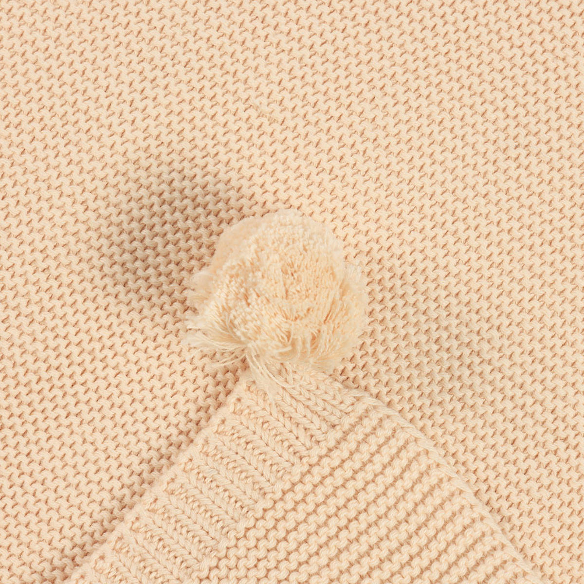 BAUMWOLLDECKE ELIA - Farbe / Ausführung: Beige / inkl. Pompoms, Größe: 140 x 200 cm - Beige, Naturmaterialien (140/200cm) - Home Deluxe