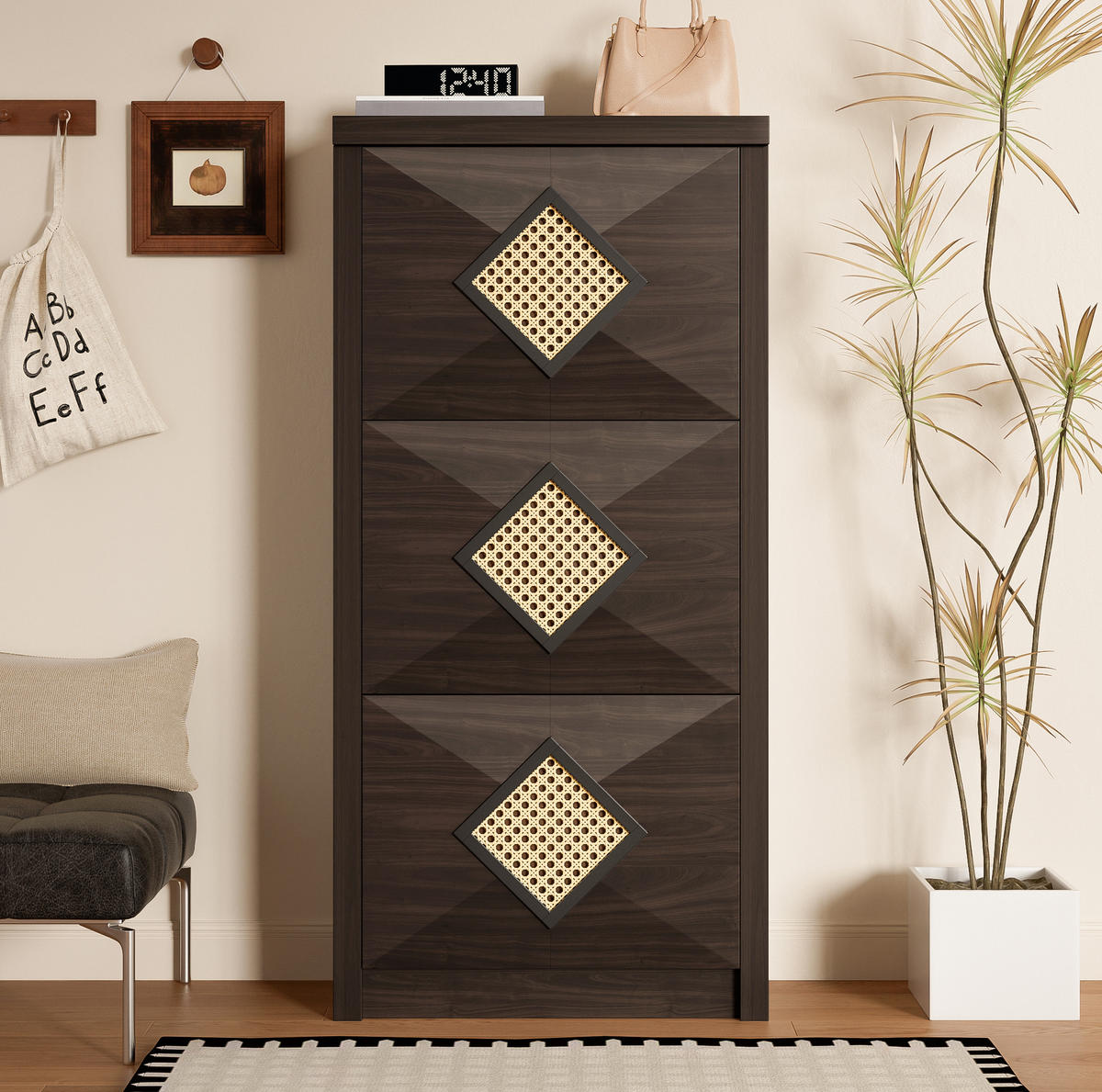 SCHUHSCHRANK mit Klappen 54/25/115 cm in Dunkelbraun mit Rattan-Dekor - Naturfarben, Holzwerkstoff (54/115/25cm) - BEAOK