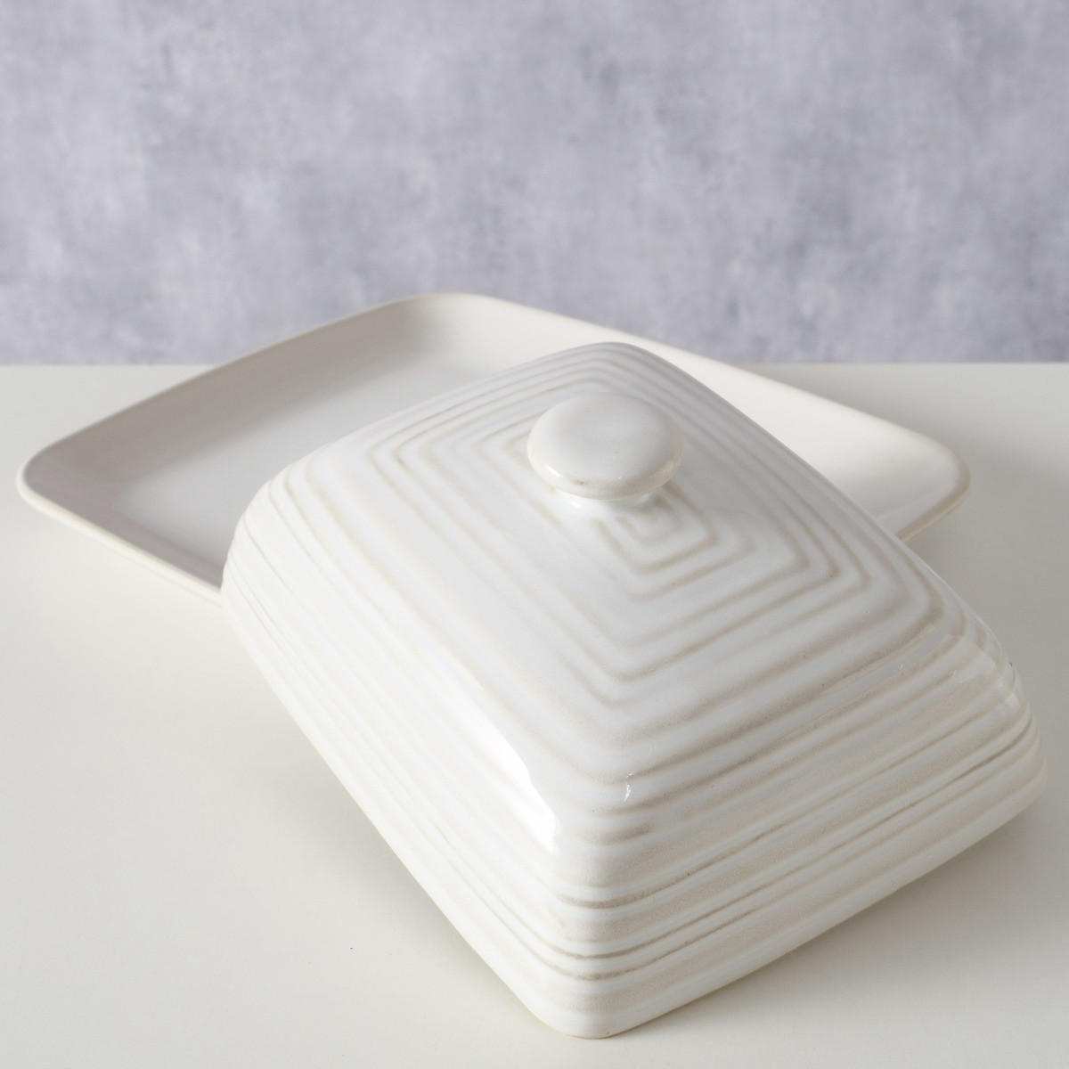 BUTTERDOSE aus Keramik Jonah Weiß 19,6/16,6/7 cm - Weiß, Keramik (16.6/7/19.6cm) - Boltze Home