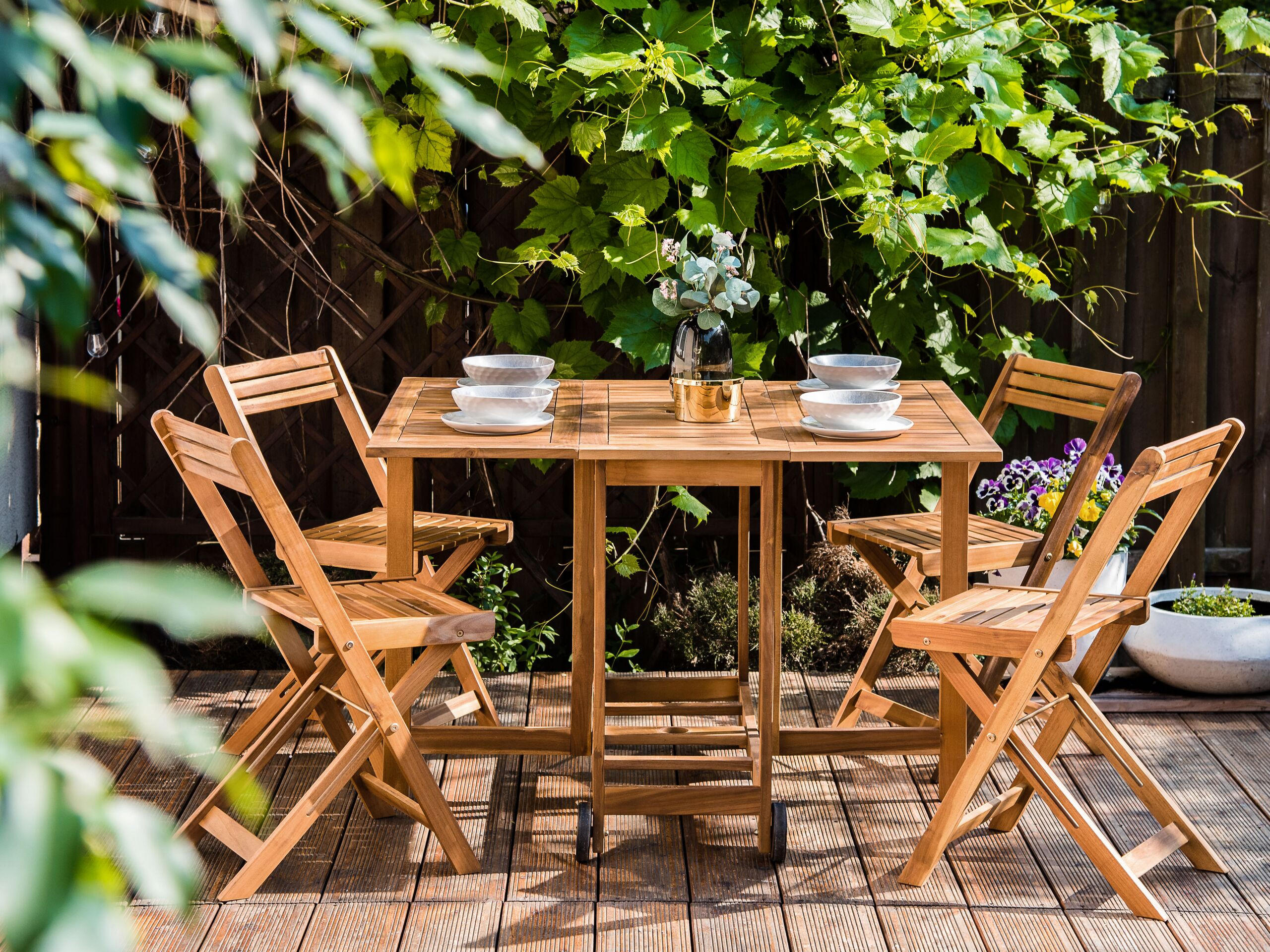GARTENMÖBEL SET 4-Sitzer Akazienholz hellbraun Frassine - Hellbraun, Holz - Beliani