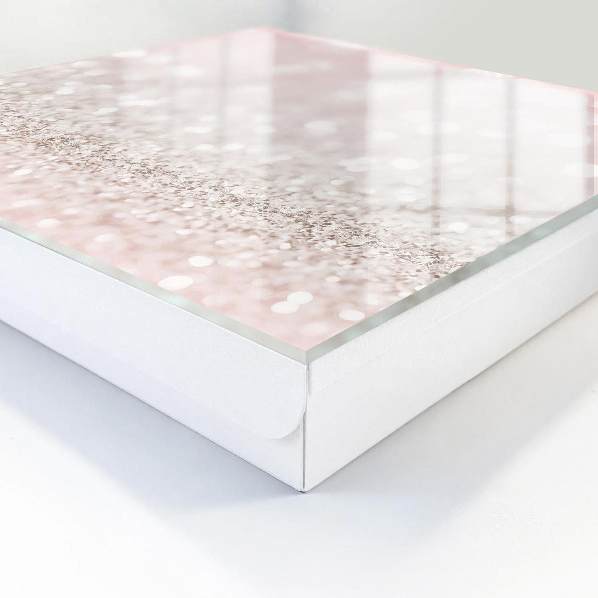 SCHLÜSSELBOX Weiß 30x30 cm – Türöffnung nach rechts - Romantisches Bokeh-Glänzen - Pink, Metall (30/30/5cm) - TULUP