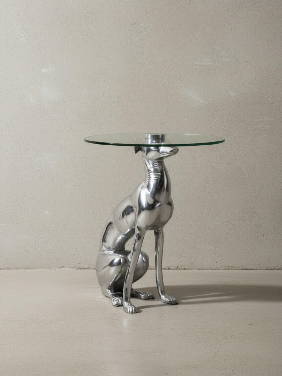 BEISTELLTISCH – Aluminium Glas Silber Skulptur Windhund 55x40 cm handgefertigt - Silberfarben, Glas/Metall (40/40/50cm) - KADIMA DESIGN