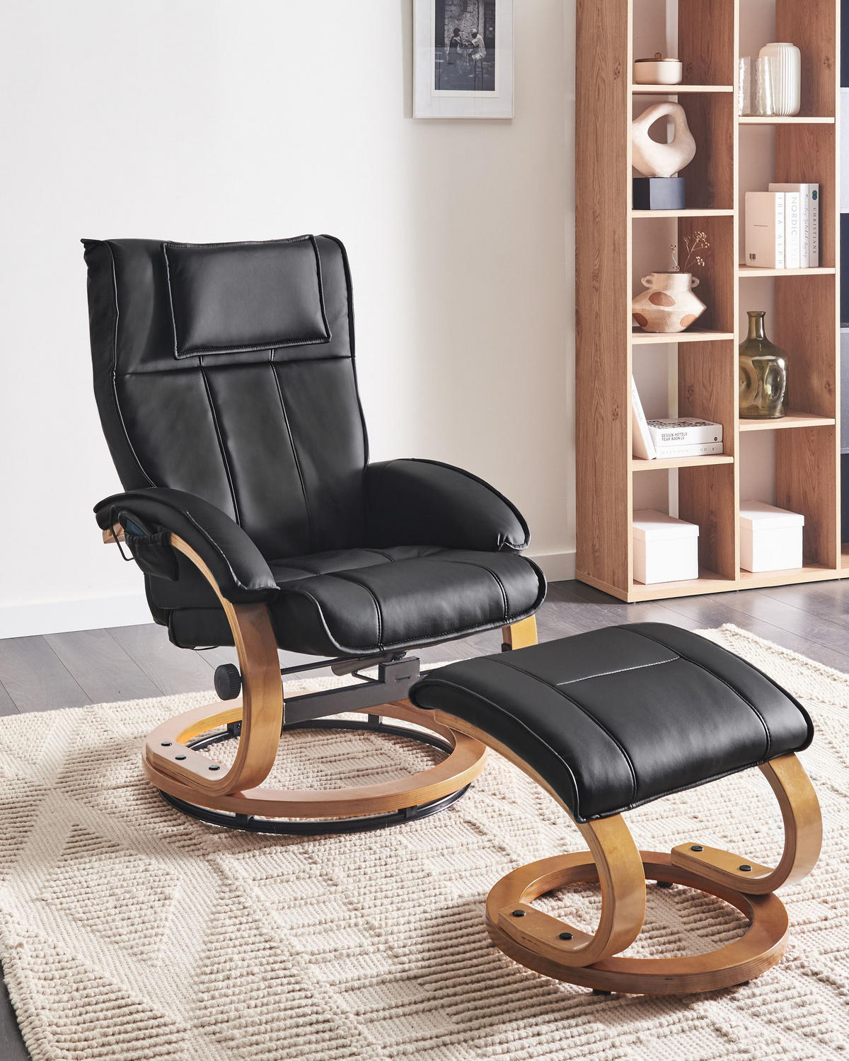 MASSAGESTUHL mit Fußstütze Kunstleder Schwarz Majestic - Schwarz, Kunststoff (68/98/82cm) - Beliani