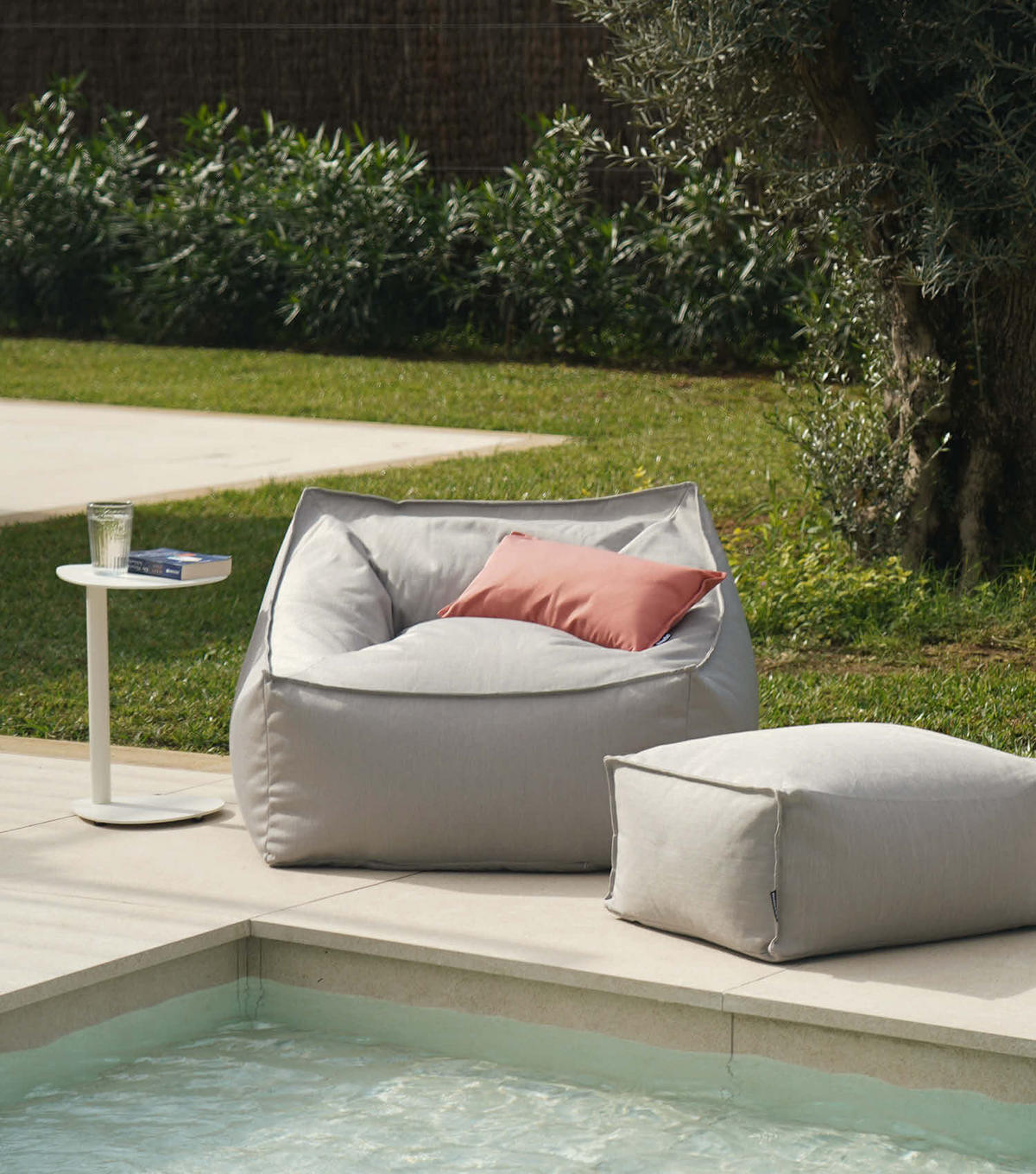 SITZSACK Der Sunnyboy mit Hocker - Grau, Textil (80/60/83cm) - Mokebo