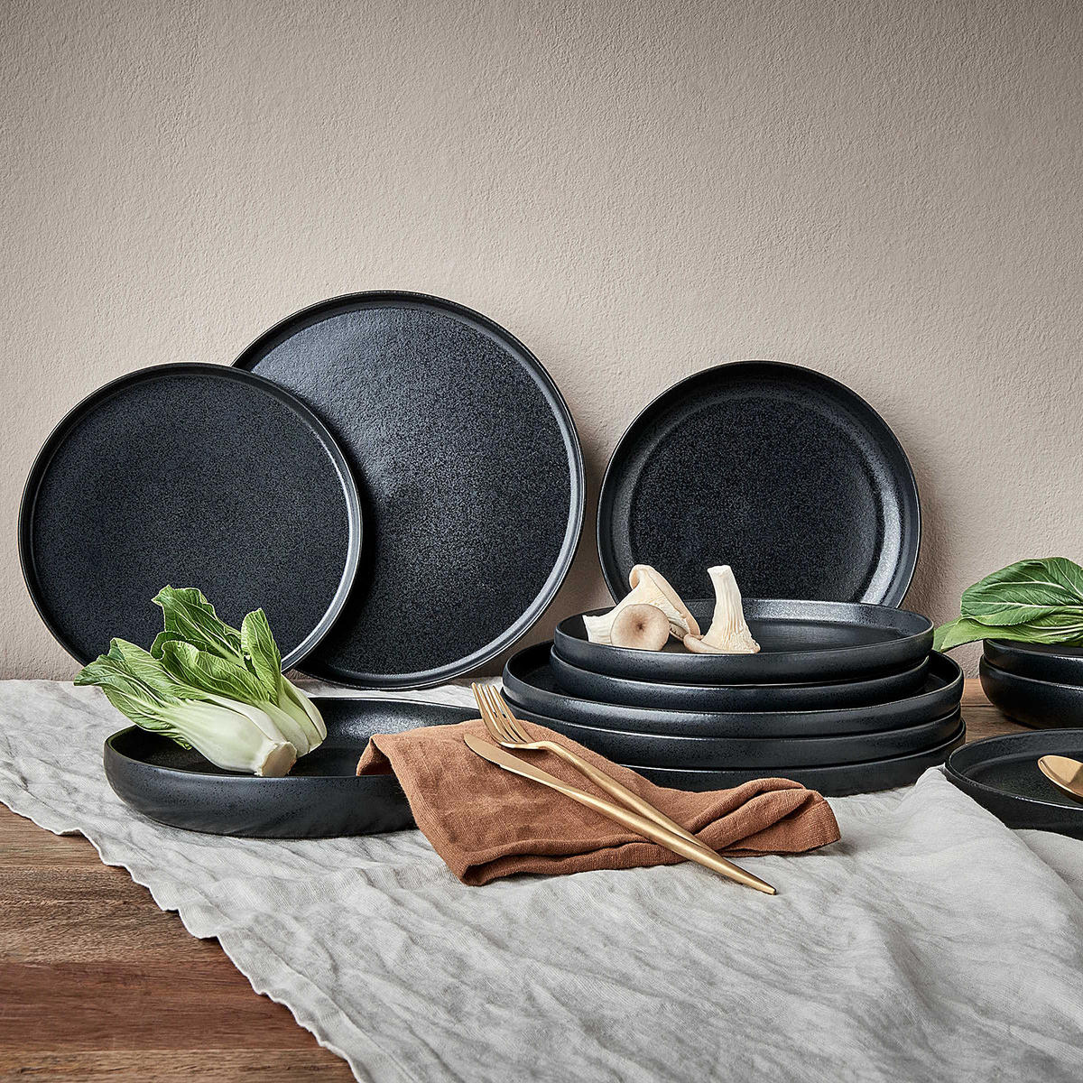 DINNERTELLER Casa Nova - Schwarz, Keramik (27/27/2cm) - Butlers