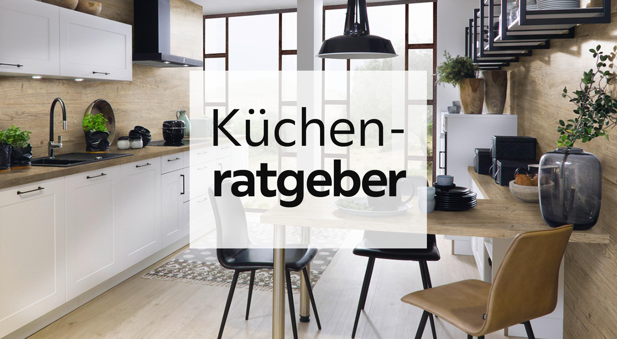 XXXL Küchen-Ratgeber, Küchenplanung und Beratung, Küchen Inspiration, Küchen Tipps & Tricks, Helle Küche mit Esstisch und Stühlen