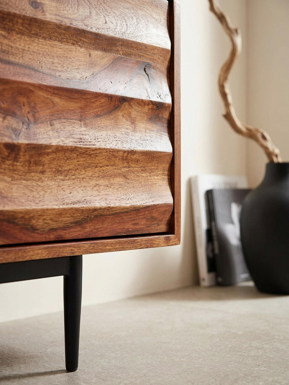 LOWBOARD Mango Massivholz Metall Industrial Stil für Fernseher bis 55 Zoll - Schwarz/Braun, Holz/Metall (147/50/38cm) - KADIMA DESIGN