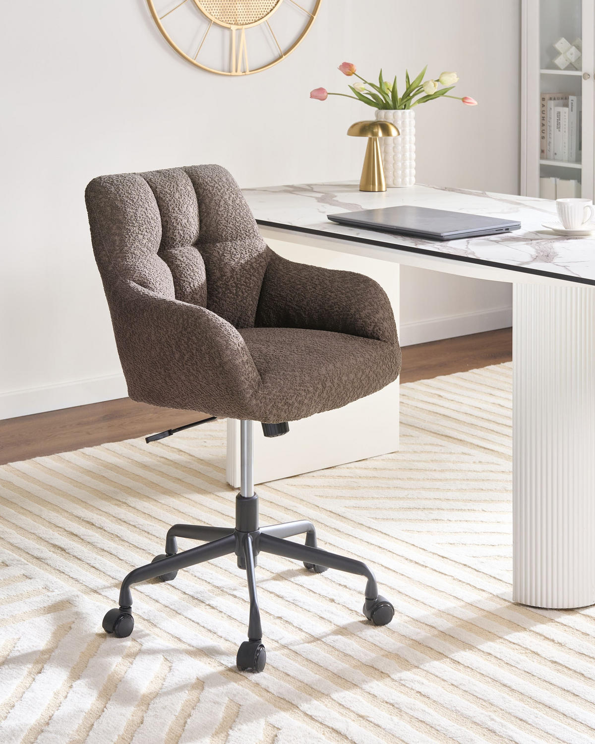 SCHREIBTISCHSTUHL Bouclé Dunkelbraun Palmdale - Dunkelbraun, Textil (58/87/61cm) - Beliani