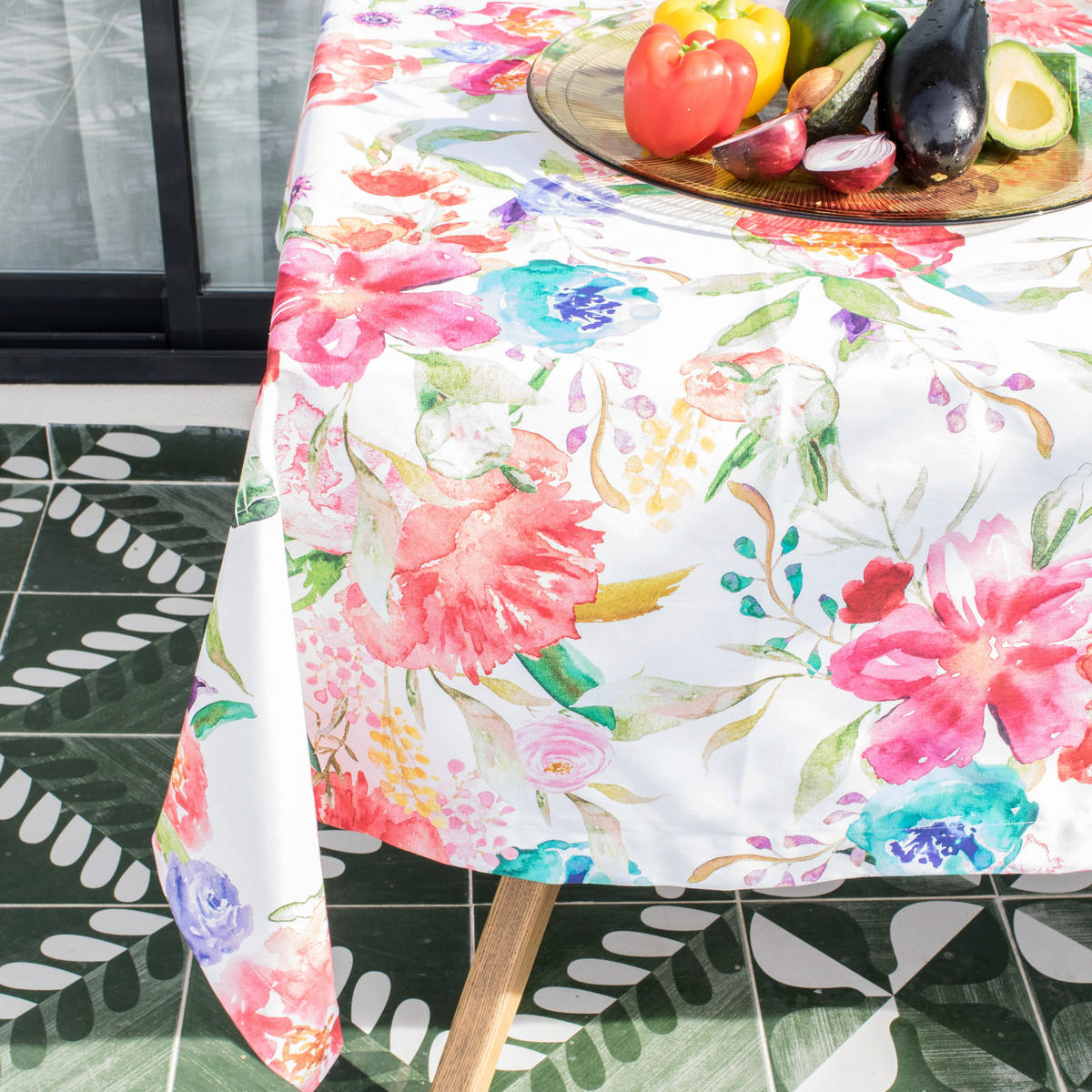 TISCHDECKE pink bloom 150x150 cm mehrfarbig - Multicolor, Textil (150/150/0.2cm) - Happy Friday