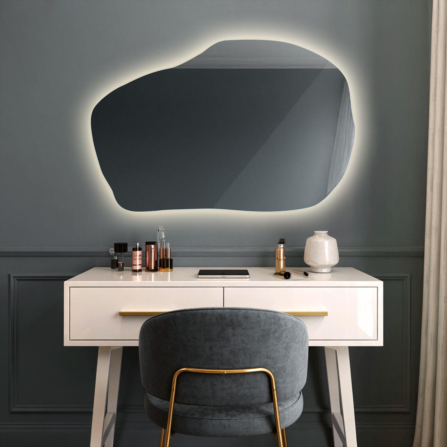 LED-Spiegel In Wolkenform, 77x77 Cm – Mit Kaltweißem Licht, Aluminium-Rahmen, Fürs Make-up-Zimmer, Wohnzimmer Oder Bad