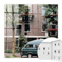 SCHLÜSSELBOX Weiß 30x30 cm – Türöffnung nach rechts - Stadtlandschaft - Braun, Metall (30/30/5cm) - TULUP