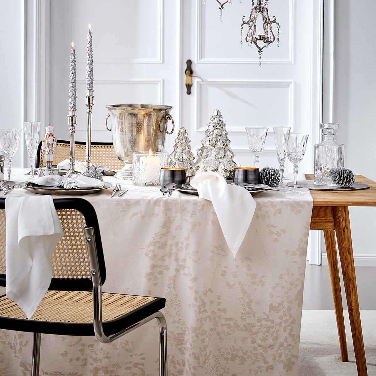 DEKOFIGUR Silver Forest Tanne 19cm - Silberfarben, Glas (11/21/11cm) - Butlers