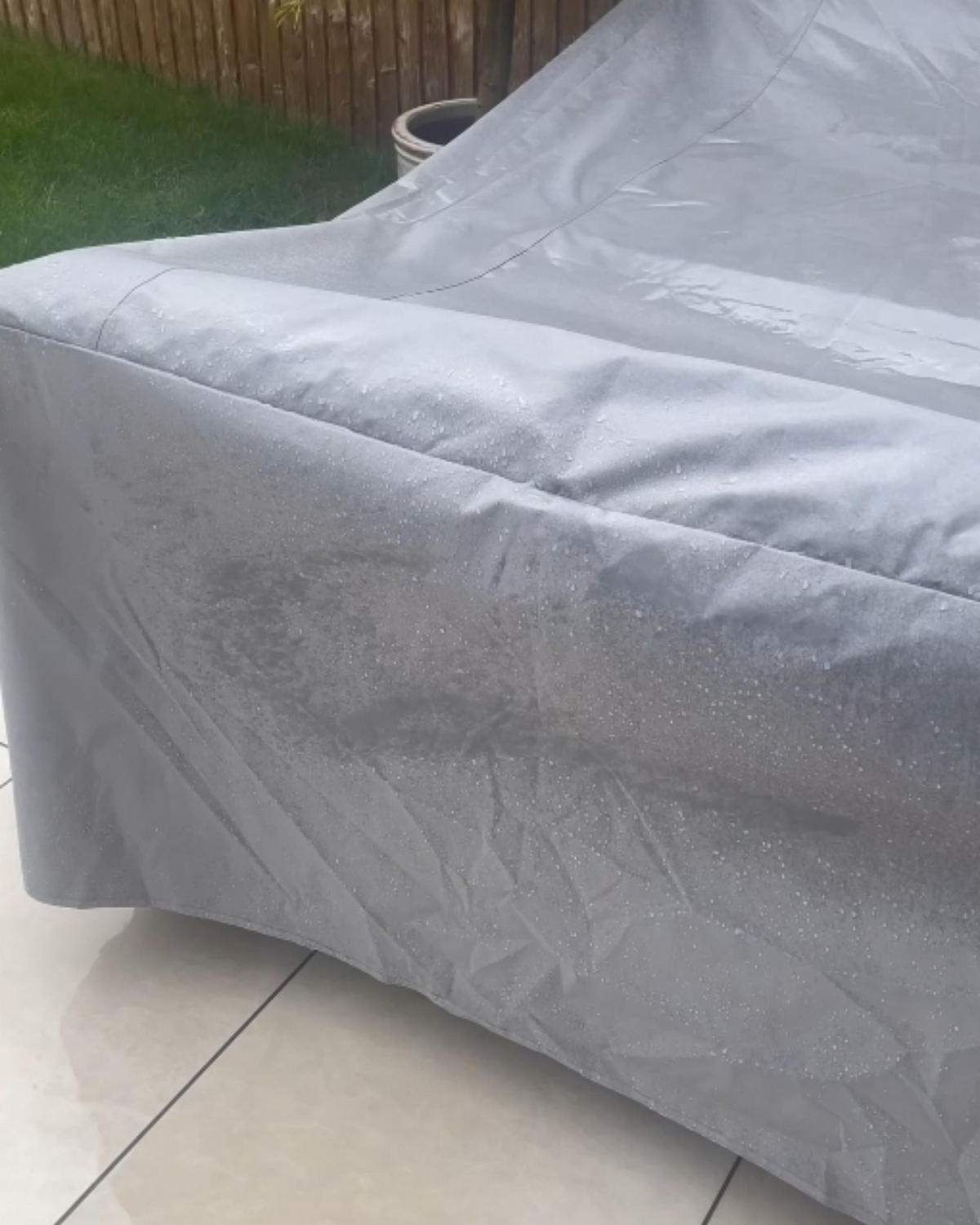 REGENSCHUTZ für Gartenmöbel 255/180/70 cm Chuva - Grau, Kunststoff (255/70/180cm) - Beliani