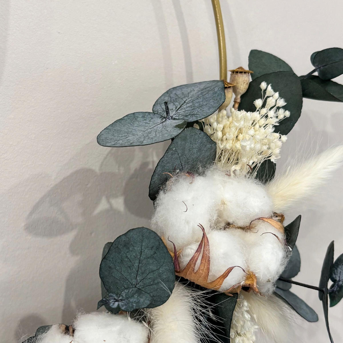 COTTON Dream: Trockenblumenkranz in weiß grün - weiß / 25 cm / Cotton Dream - Weiß, Naturmaterialien (25cm) - Lykke & You