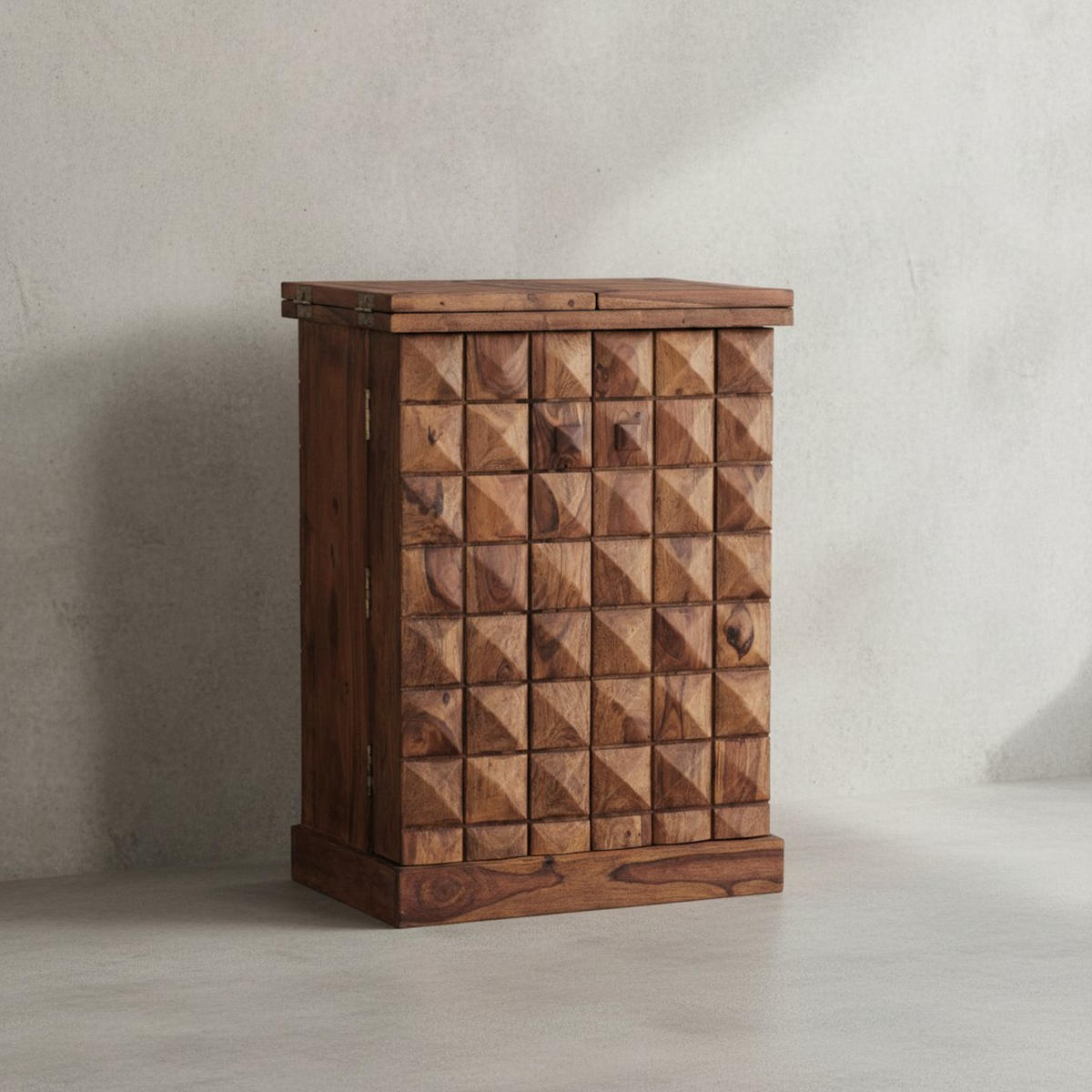 BARSCHRANK aus Massivholz mit Türen und integrierter Weinaufbewahrung SAAR, Braun 64x50x91 cm - Braun, Holz (64/91/50cm) - KADIMA DESIGN