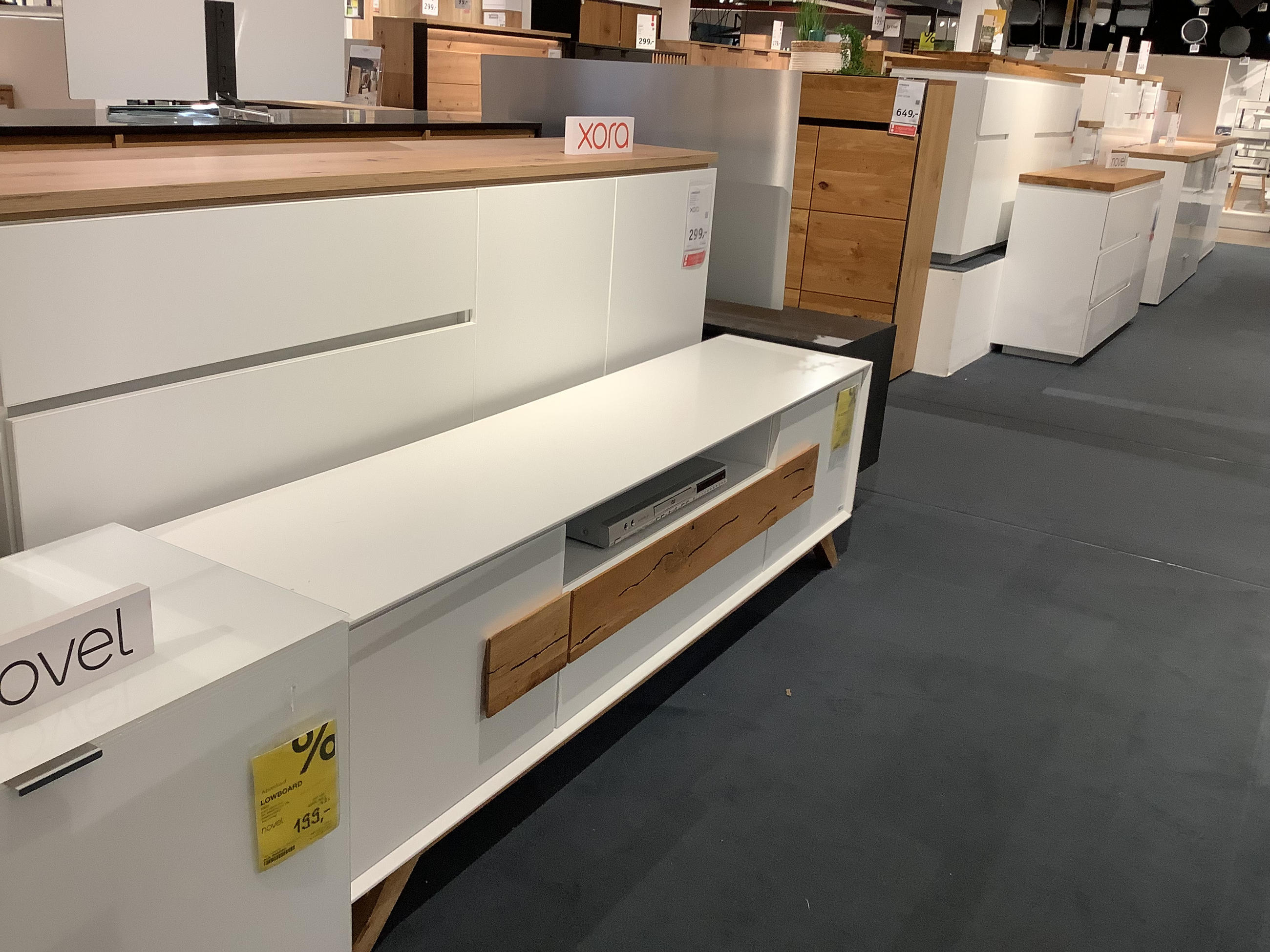 Lowboard Moove - Xora