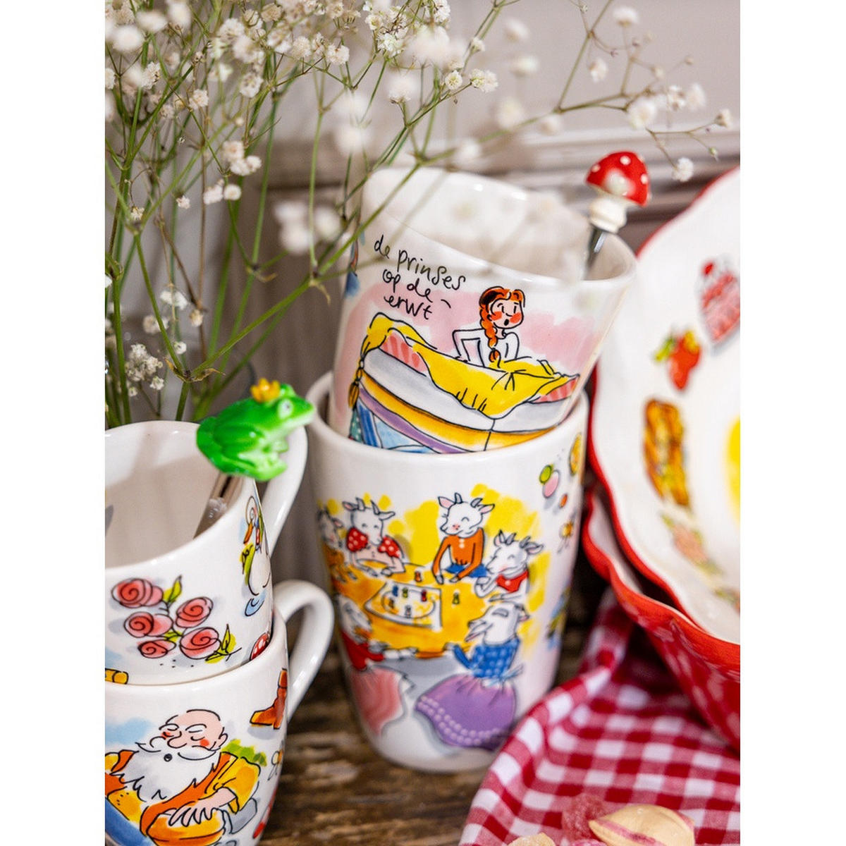 BECHER Efteling Die Prinzessin auf der Erbse in Bunt - 350 ml - Multicolor, Keramik (0.35L) - Blond Amsterdam