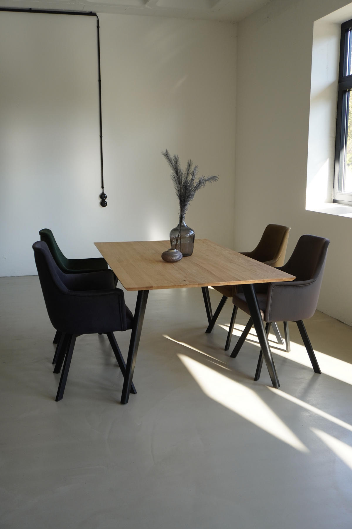 ARMLEHNENSTUHL Sello schlamm mit T-Fuß drehbar - Schlammfarben/Schwarz, Textil/Metall (55/90/58cm) - INKA furniture