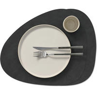 PLATZSET TISCHSETS Nupo - Leder - Schwarz - Curved - Abwaschbar - 44 x 37 cm - 2 Stück - Schwarz, Leder (44/37/2cm) - LIND DNA