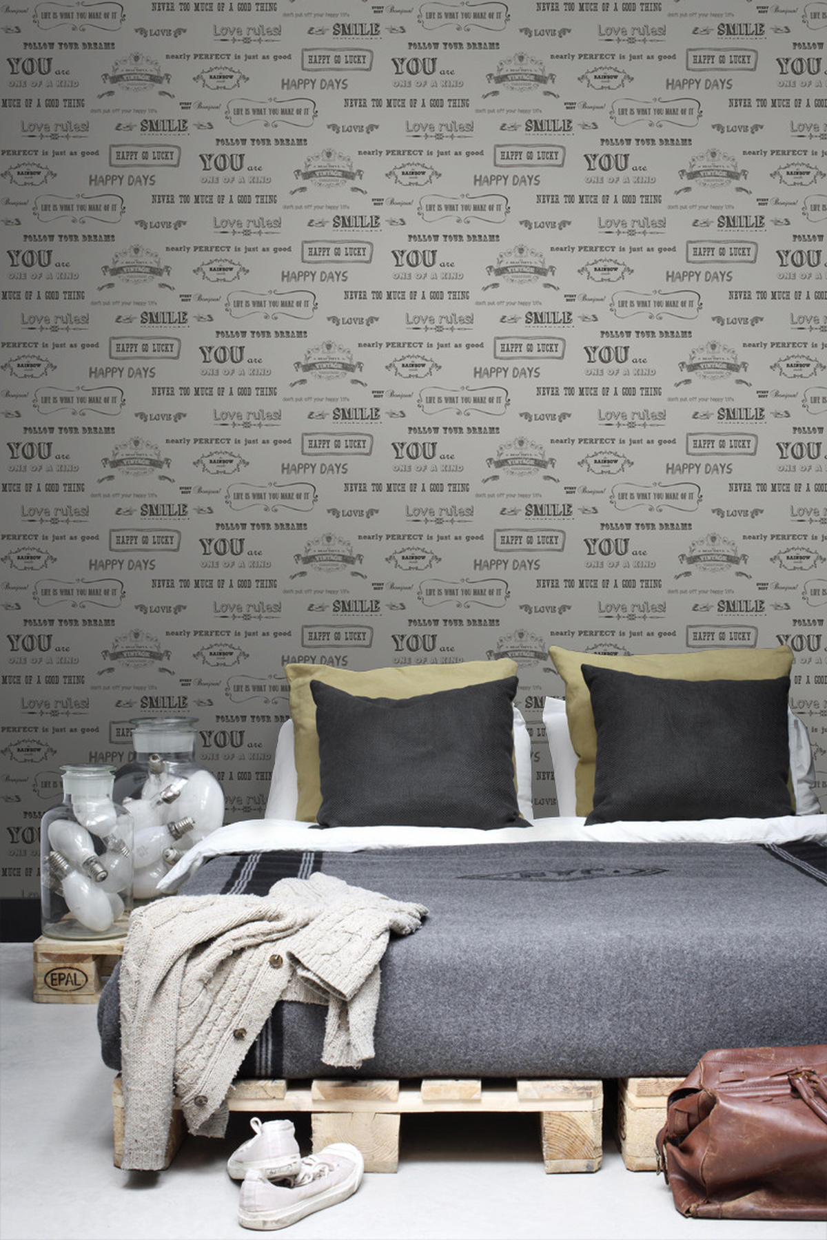 TAPETE Kreidetafel-Sprüche 53 cm x 10.05 m - Grau, Papier (53/1000cm) - ESTAhome