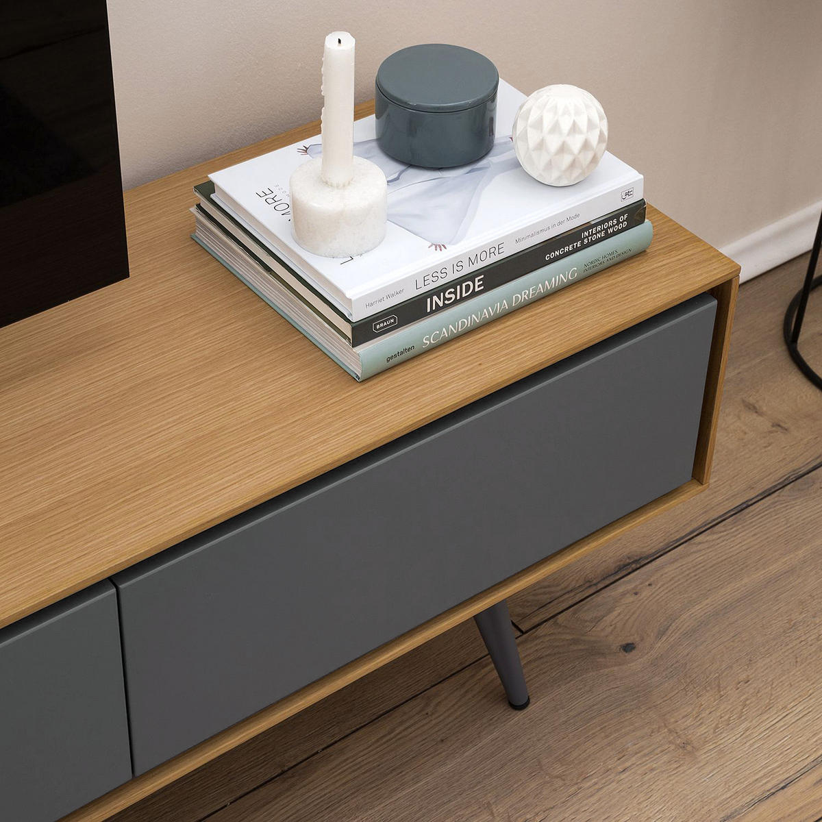 TV-LOWBOARD - Echtholzfurnier - Dunkelgrau, Holzwerkstoff (180/45/40cm) - home24