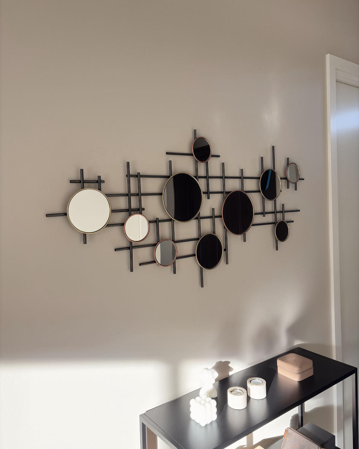 OGLINDĂ DE PERETE neagră/aurie/cupru 10 piese 113/55 cm Ibos - arămiu/negru, metal (113/55/2cm) - Beliani