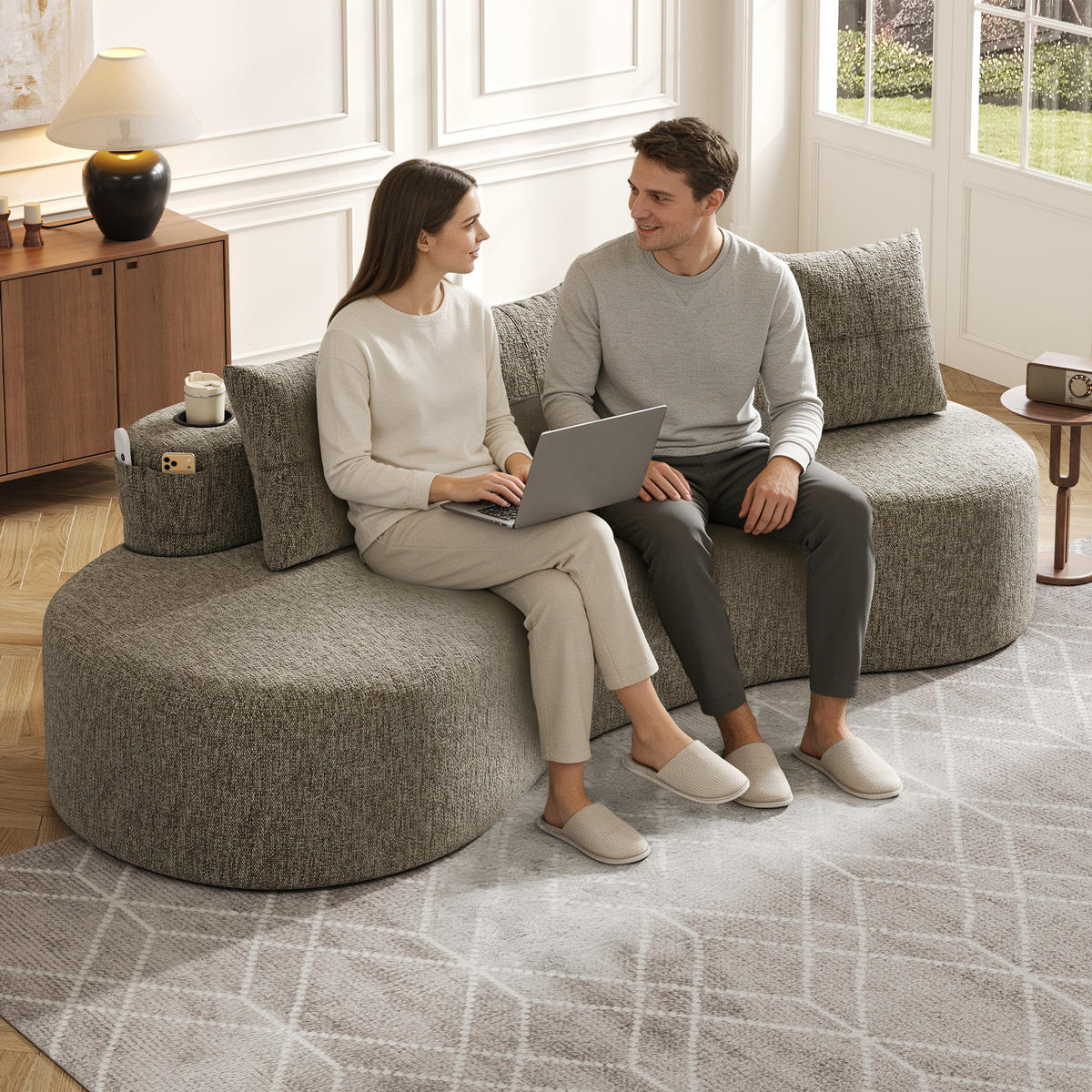 SOFA Leinen Khaki mit Becherhalter, Seitentaschen und mit Kissen - Hellbraun, Textil (240/63/109cm) - WISHDOR
